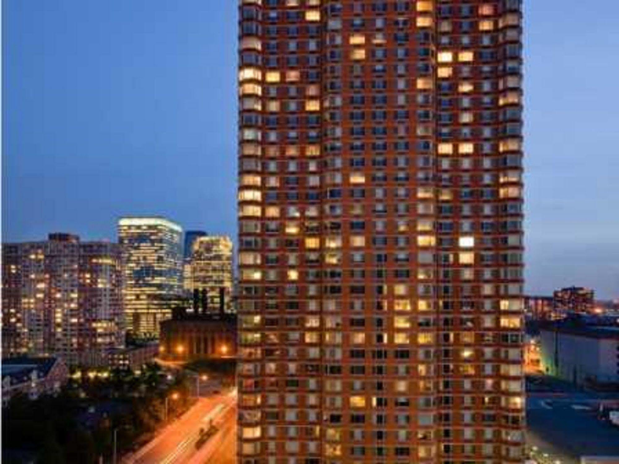 Global Luxury Suites At Jersey City Waterfront Exterior foto